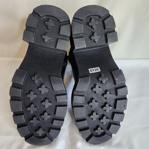 Steve Madden Women's Boots Black Belted Crystal Studded. Size 5M steampunk. - Picture 7 of 7